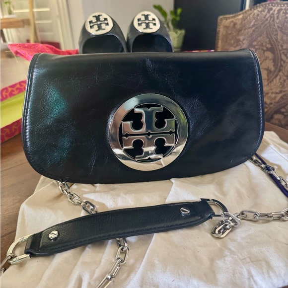 Tory Burch Black Leather Flats with Silver Logo - Picture 4 of 7